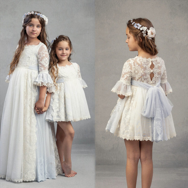 CS 123 | Vestido com renda beje e azul, manga abalonada e cinto azul bebé.