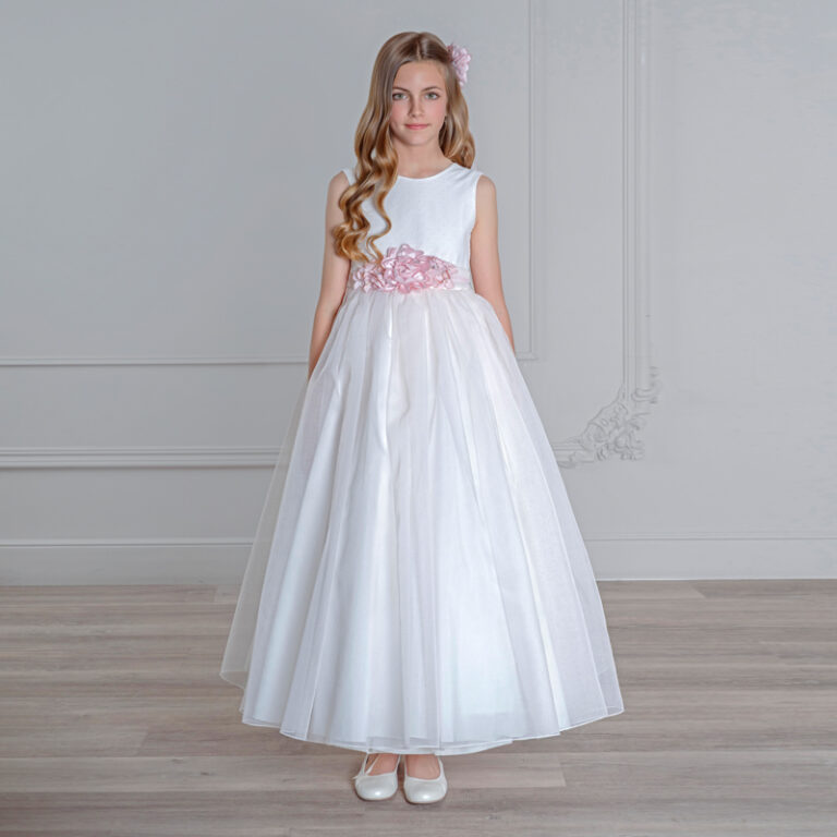 MM 543 | Vestido branco, costa aberta e cinto em rosa bebé.